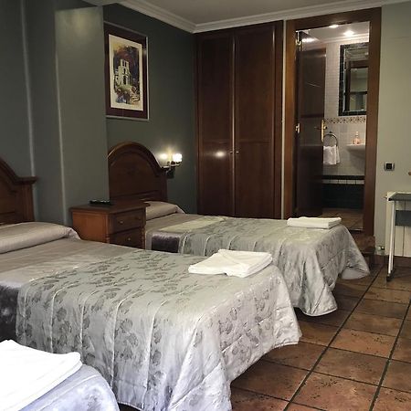 Pension La Redonda Логроньйо Екстер'єр фото