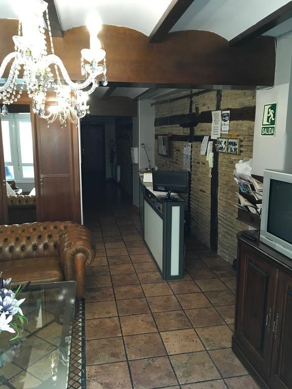 Pension La Redonda Логроньйо Екстер'єр фото